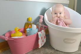 This baby bath includes the tub, a bath mat, and two washcloths for cleaning the tub. How To Assemble A Baby Bath Time Station