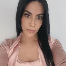 Evelyn Herrera's Instagram, Twitter & Facebook