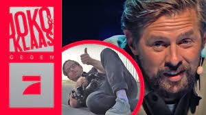 Nachdem sie in der letzten folge von joko & klaas gegen prosieben als traurige verlierer vom platz. Strafe Vollig Entstellt Das Peinlichste Plakat Aller Zeiten Joko Klaas Gegen Prosieben Youtube