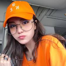 Demi Hill (chubbybunny099)