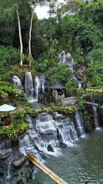 Air Terjun Bertingkat
