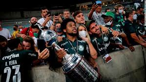 Maybe you would like to learn more about one of these? 2021 Copa Libertadores Palmeiras Fans Versammeln Sich Um Einen Dramatischen Sieg Zu Feiern Gettotext Com