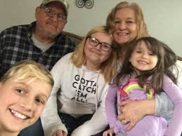 Hey everyone I'm 29 I live in Illinois and I have 1 kid 🥰💖