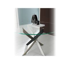 Elegant and light like the namesake glass, this table takes different personalities according to the chosen material and colour combinations: Table Ronde Verre Barone Marque Bontempi Italy Pietement Chrome Design