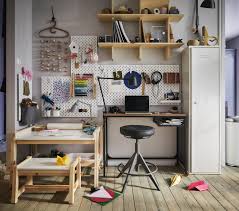 Simak beberapa pilihan model dan desainnya di artikel 99.co indonesia kali ini, ya. Lengkapi Kamar Anak Dengan Meja Belajar Di Tahun Ajaran Baru Ikea Indonesia