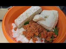 Tempe dan tahu ini dapat dikombinasikan dengan bahan lain seperti jamur atau bahkan telur asin. Resep Botok Lamtoro Dan Tahu Tempe Youtube