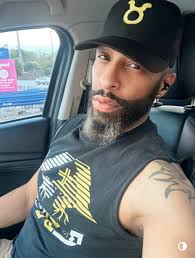 Yay for me 34 today ❤️🖤