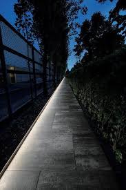Dirigo M By Linea Light Group Landscape Lighting Design Outdoor Landscape Lighting Outdoor Garden Lighting