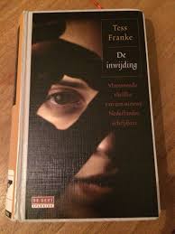 12 52 Dit Is Het Eerste Boek Van Een Reeks Die Gaat Over De Amsterdamse Advocate Femke Wolzak Ik Heb De Boeken Door Elkaar Gelezen En K Boeken Thrillers Lezen