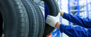 Зберігання шин - Сезонне зберігання шин – актуальна проблема для  автолюбителів Києва. Будемо чесні, найчастіше ми складаємо гуму в гаражі,  накривши її якимось дрантям. І УКРГУМА