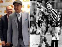 Jones was given the task of keeping tabs on a young gascoigne when wimbledon faced newcastle in 1988. Vinnie Jones And Gazza Recreate Infamous Crotch Grab As Pair Kick Off Uk Tour Daily Star