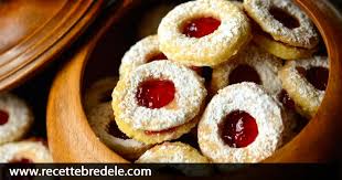 Spitzbuewe Bredele A La Confiture Recette De Bredele