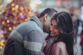 Gambar orang ciuman dan kata kata romantis. 40 Kata Kata Romantis Cinta Menyentuh Hati Indozone Id