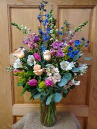 We offer fresh flowers for any occasion. Sympathy Arrangements Twigs Vines Floral Appleton Wi