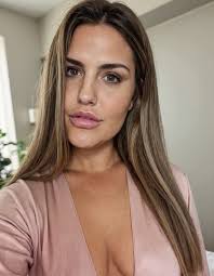 I don't think I look like anyone tbh.