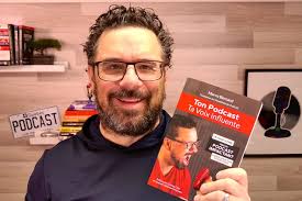 Un balado, une académie, un premier livre