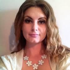 Amber Clowes's Instagram, Twitter & Facebook