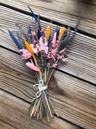 Hydrangeas are typically quite easy to care for and produce enormous blooms, but as we all know, plants can sometimes be tricky and have minds of their own! Natural Dried Flowers Bouquet Dried Flower Bunch Natural Flowers Boho Wedding Natural Decor Arrangement Dried Flowers Flowers Bouquet Dried Lavender Flowers