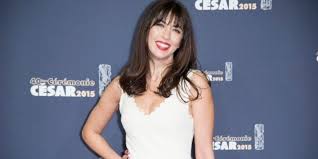 Gemme est le sixième album de nolwenn leroy, paru le 1ᵉʳ septembre 2017. Nolwenn Leroy Pourquoi Son Single S Appelle Gemme Video