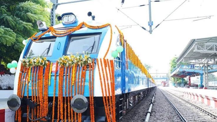 India first hydrogen fuel cell train