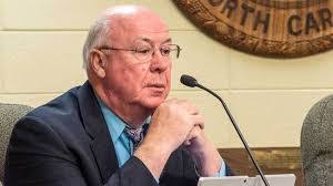 Martin Oakes's Instagram, Twitter & Facebook