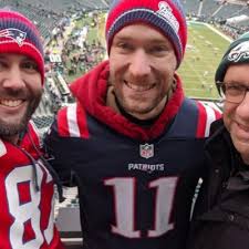 𝓭𝓮𝓿𝓲𝓷 (@imDvn_)