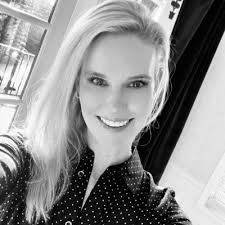 Carrie Barkley's Instagram, Twitter & Facebook