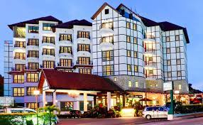 This cameron highlands hotel will offer total renewal just steps away from the city's numerous attractions such as strawberry farms, b. 6 Best Hotels In Cameron Highland Near Brinchang Night Market C Letsgoholiday My