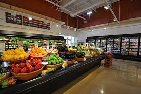 Grocery Stores Heinen S Fine Foods In Cleveland Ohio Located In The Middle Of Downtown Ohio Is Perhaps The World S Most Fine Food Fruit And Veg Grocery Store