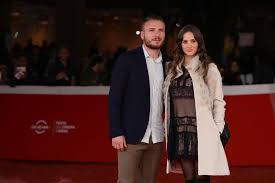 Ia sangat konsisten dalam urusan mencetak gol.musim berikut bola.com sajikan dari instagram @jessicamelena, 7 potret jessica melena, belahan jiwa top scorer sementara serie a ciro immobile. Ciro Immobile Jessica Melena Ciro Immobile And Jessica Melena Photos Zimbio