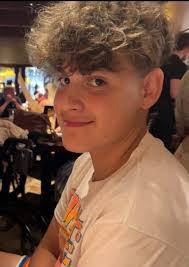 Evan Ray's Instagram, Twitter & Facebook