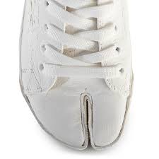 Searching for canvas tabi sneakers? Maison Margiela Vandal Tabi Painted Low Sneakers White Gold Hervia