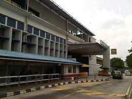 Taman bahagia lrt istasyonu 2 katlı lrt tren istasyonudur ve içinde otoparkı vardır. Taman Bahagia Lrt Station Klia2 Info