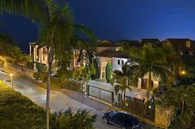 The former miami mansion of nba star lebron james recently hit the market for $13.95 million. Lebron James Sells Miami House For 13 4 Million