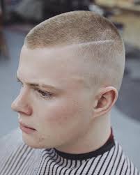 Die zeiten in denen männer kurzes haar zu tragen hatten, gehören der vergangenheit an. Mannerfrisuren 2017 Jeder Mannerhaarschnitt Wirkt Wild Extrem Und Sexy