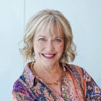 Joy Ewing's Instagram, Twitter & Facebook