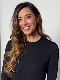 ✨A quick trip to Vegas to glam the dancers for @kehlani's “After Hours”  music video! 🎰🖤🌟 @fontainebleaulasvegas ✨ #makeupbyamrita assisted by  @nikolevega_pro starring @kehlani w/ @_taylorterry @yaniimami  @dariushickman_ @faria__igor @dezsoliven ...