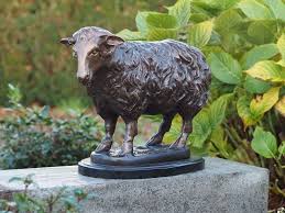 Wir Fuhren Bronze Uvm Fur Haus Garten Www Steinmetz Rheinbach De Grabmalesamulewitz Samulewitz Steinmetz Ga Gartenfiguren Skulpturen Gartenkunst
