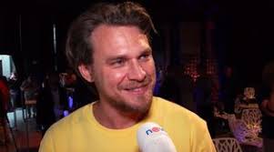 Film s Vojtou Dykem bude bojovat o Oscary. V koho se Pan profesor ve snímku  promění?