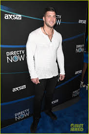 Jul 04, 2021 · among mylo's canine friends is dodger, who belongs to captain america actor chris evans. Simone Biles Aly Raisman Normani Kordei Attend Taylor Swift S Super Saturday Night Show Photo 1067052 2017 Super Bowl Weekend Aly Raisman Chris Evans Common Jeremy Renner Normani Kordei Simone Biles