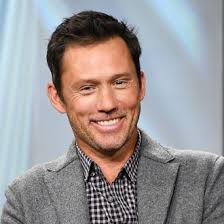 Law & Order Revival Casts Burn Notice's Jeffrey Donovan