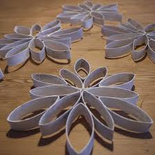 Ganz Schnell Und Ganz Einfach Gemacht Sterne Aus Klopapierrollen Dazu Braucht Basteln Mit Toilettenpapierrollen Winterdeko Basteln Basteln