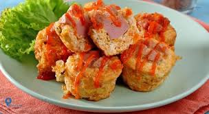 1 bawang bombay (iris tipis) 5 siung bawang putih (memarkan, cincang halus) 3 buah cabai merah besar (buang isi, iris tipis) 3 siung bawang. Bosan Makan Tahu Ini 3 Resep Yang Tidak Biasa