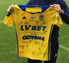 To connect with mzks arka gdynia, sign up for facebook today. Koszulka Arki Gdynia Z Podpisami Zawodnikow 19 20 8694845236 Oficjalne Archiwum Allegro