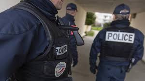 Consultez en un clin d'oeil le programme complet du jeudi 02 juillet 2020. Justice Pas D Accord Sur Le Programme Tv Il Frappe Sa Femme Contre Un Mur Rennes Maville Com
