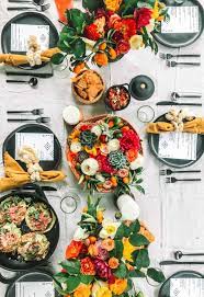 Like any party tradition here on the college housewife, i love a classic theme, with a twist! How To Throw A Casual Mexican Dinner Party College Housewife