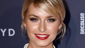 Die meisten sprachen offen über den verlauf und ihre. Lena Gercke Privat Model Mutter Unternehmerin So Lebt Dustin Schones Freundin News De