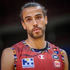 Kate Zarifeh (@katez.media) • Instagram photos and videos