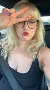 Hannah Rose (@thefakehannahrose) • Instagram photos and videos