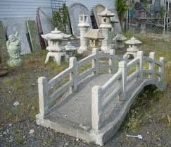 Love the look of concrete crafts? Concrete Garden Decorations Minutz Co